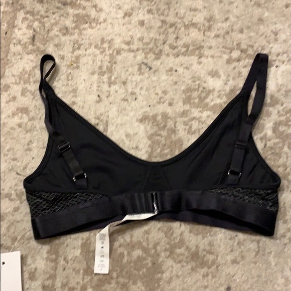 NWT Lululemon Divert Bra - Picture 3 of 3
